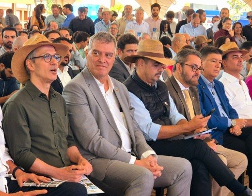 Zema, Caiado e Flávio participaram da abertura da Megaleite, considerada a maior feira de pecuária leiteira da América Latina - (crédito: Jair Amaral/EM/D.A Press) Zema, Caiado e Flávio participaram da abertura da Megaleite, considerada a maior feira de pecuária leiteira da América Latina - (crédito: Jair Amaral/EM/D.A Press)