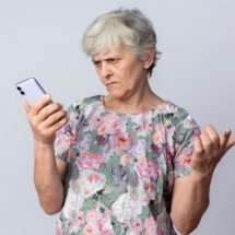 Envelhecimento e exclusão digital - Stockking/Magnific/Freepik