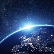 Deslocamento do campo magnético da Terra já soma mais de 2.250 km; saiba como isso afeta aviões, navios e celulares - Portal Giro 10