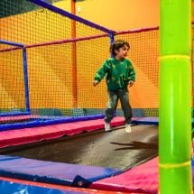 Parques infantis deixam os buffets e conquistam outros espaços - FreePik