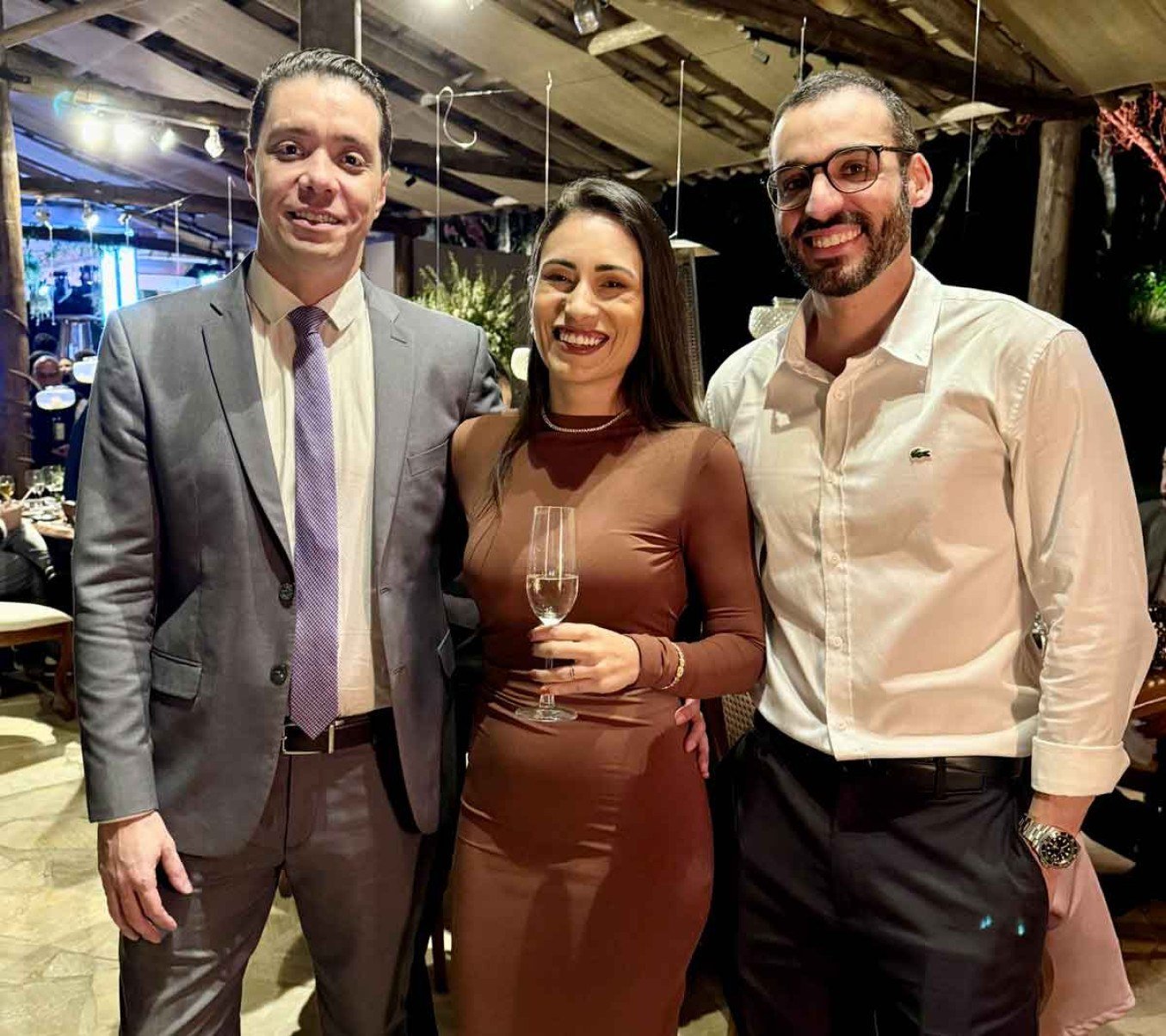 Raphael Fialho, B&aacute;rbara Venuto e o DJ Lucas Malloy