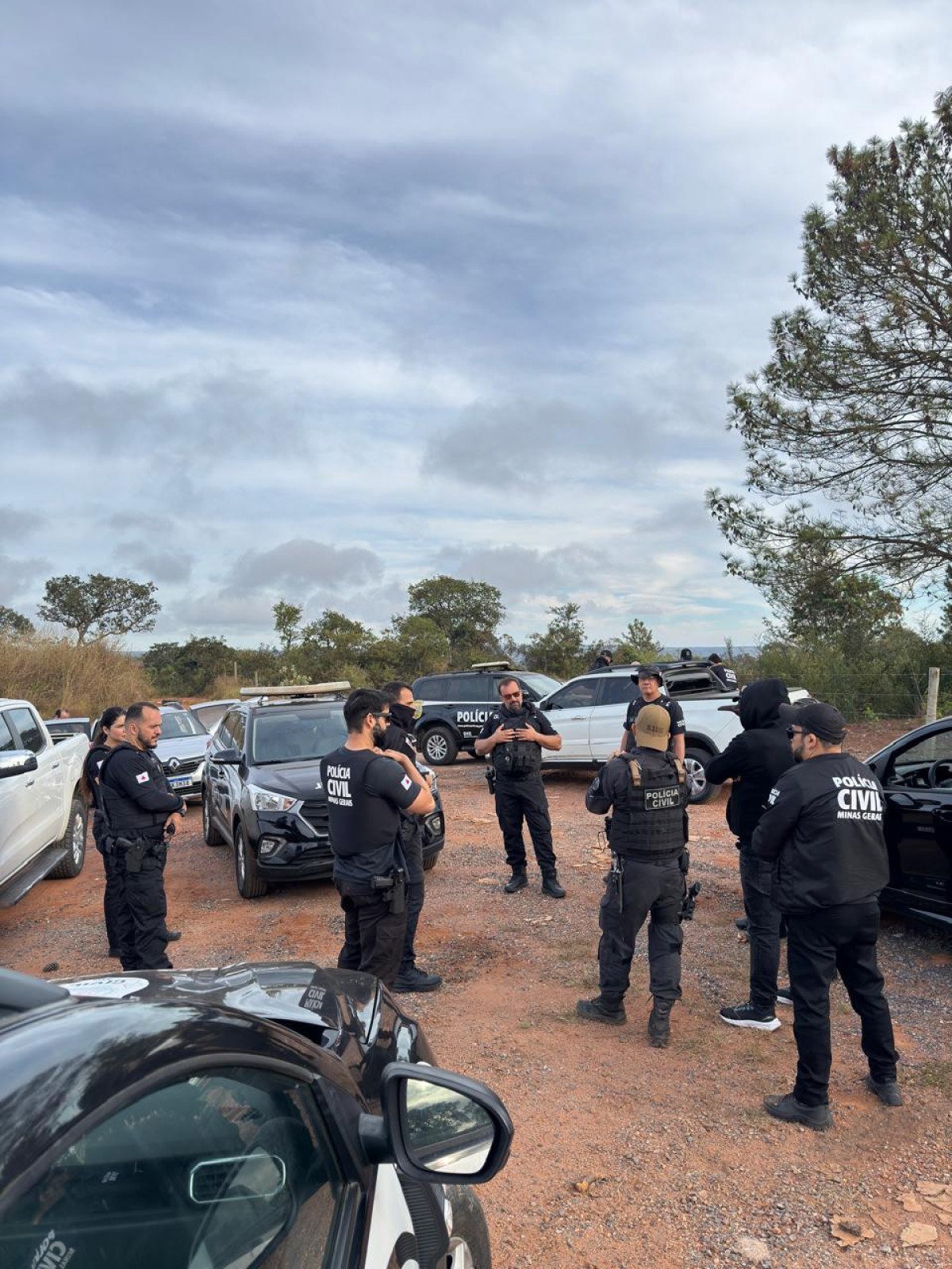 A opera&ccedil;&atilde;o em Francisco S&aacute; foi realizada pela Delegacia de Pol&iacute;cia Civil de Ara&ccedil;ua&iacute;, com apoio de unidades de Montes Claros e Pedra Azul