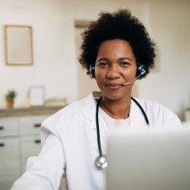 Câncer terminal: a importância da telemedicina no fim da vida - Drazen Zigic/Magnific