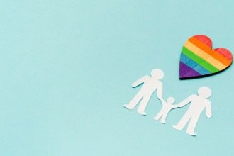 Casais homoafetivos impulsionam procura por reprodução assistida no Brasil