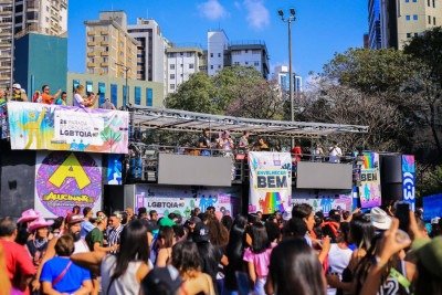 A 27° Parada do Orgulho LGBTQIA+ de Belo Horizonte busca debater a importância da população LGBTQIA+ para a democracia. -  (crédito: Divulgação / Dani Fagundes)