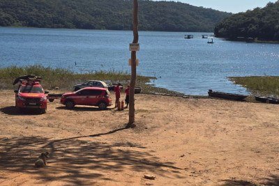 Pescador que morreu afogado no rio Araguari foi encontrado nesta sexta-feira (5/6) -  (crédito: Divulgação/CBMMG)