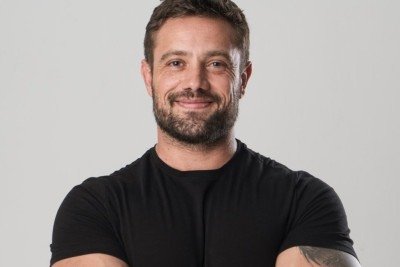 Nos &uacute;ltimos tr&ecirc;s anos, o ator recebeu uma medida protetiva que o impede de se aproximar da ex-mulher, Mariana Bridi, perdeu o contato com os filhos e foi acusado de agredir a m&atilde;e dela, S&ocirc;nia Bridi, e um idoso em um bar. -  (crédito: Instagram/Reprodu&ccedil;&atilde;o)