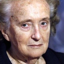 Morre, aos 93 anos, Bernadette Chirac, ex-primeira-dama da França - PATRICK KOVARIK / AFP