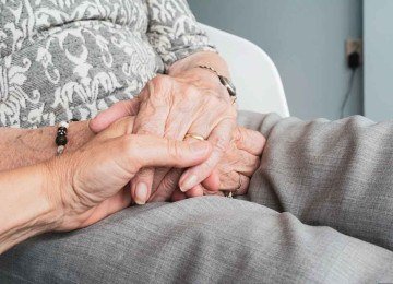 Com o avançar da idade, principalmente após os 60 anos, algumas mudanças são naturais e o corpo apresenta reações diferentes -  (crédito: Pixabay)