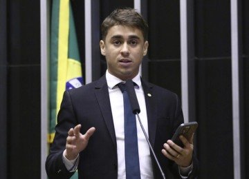 O dia em que Nikolas virou chacota da esquerda e ‘frouxo’ na direita -  (crédito: Foto: Vinicius Loures/Câmara dos Deputados)