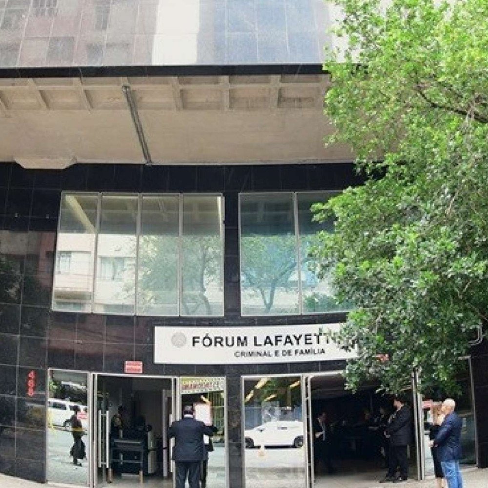 Homem que arrastou ex-companheira no asfalto é condenado