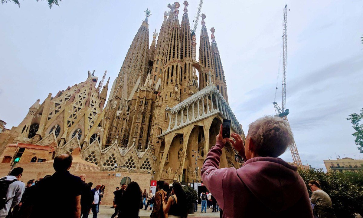 Bas&iacute;lica da sagrada Fam&iacute;lia, em Barcelona, demorou 144 anos para ficar pronta