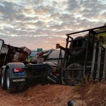 BR-381: vazamento de combustível atinge riacho no Vale do Rio Doce - CBMMG