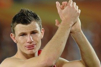 Zagueiro disputará a Copa do Mundo aos 36 anos e rebaixado à 6ª divisão inglesa; conheça