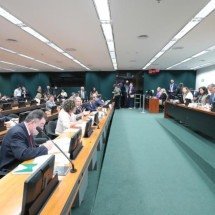 Comissão da Câmara aprova redução da maioridade penal para 16 anos
