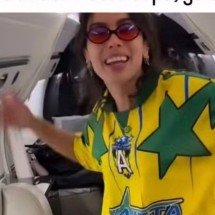 Anitta viaja para a abertura da Copa e provoca: 'Tudo isso sem tigrinho' - Tupi