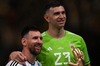 Herói da Argentina na Copa de 2022 revela segredo da final: ‘Treinei com meu psicólogo’
