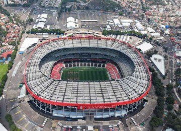 Estádio Azteca, na Cidade do México, vai sediar o jogo de abertura da Copa do Mundo, entre o time da casa e a África do Sul -  (crédito: Carl DE SOUZA / AFP)