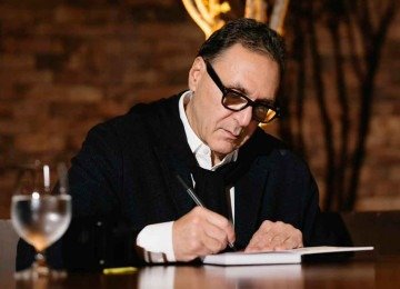Gero Fasano veio à capital mineira autografar seu livro de frases e 14 receitas italianas -  (crédito: Bárbara Dutra/Divulgação)