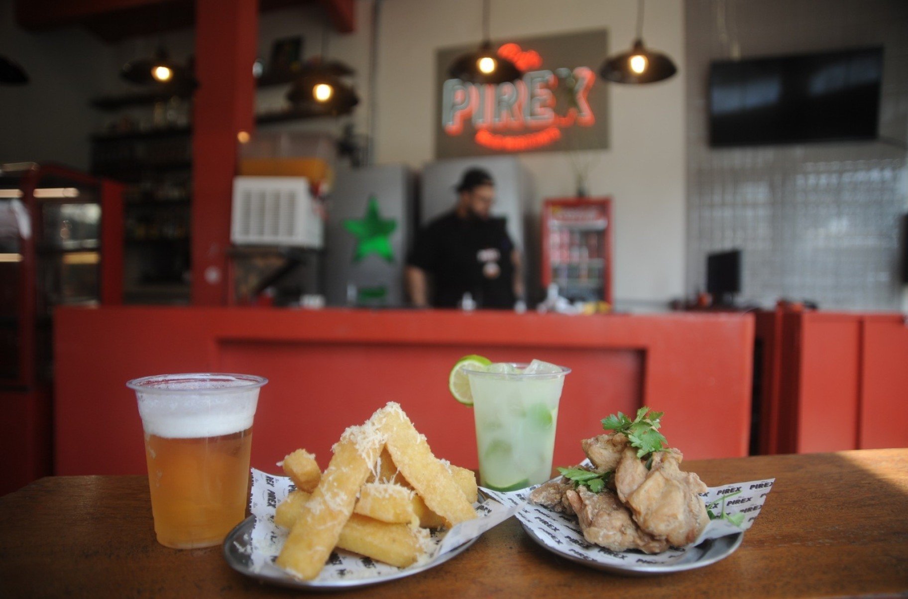 Frituras, chope e caipirinha s&atilde;o parte do que ser&aacute; servido no Bar Pirex ao longo do mundial de futebol  