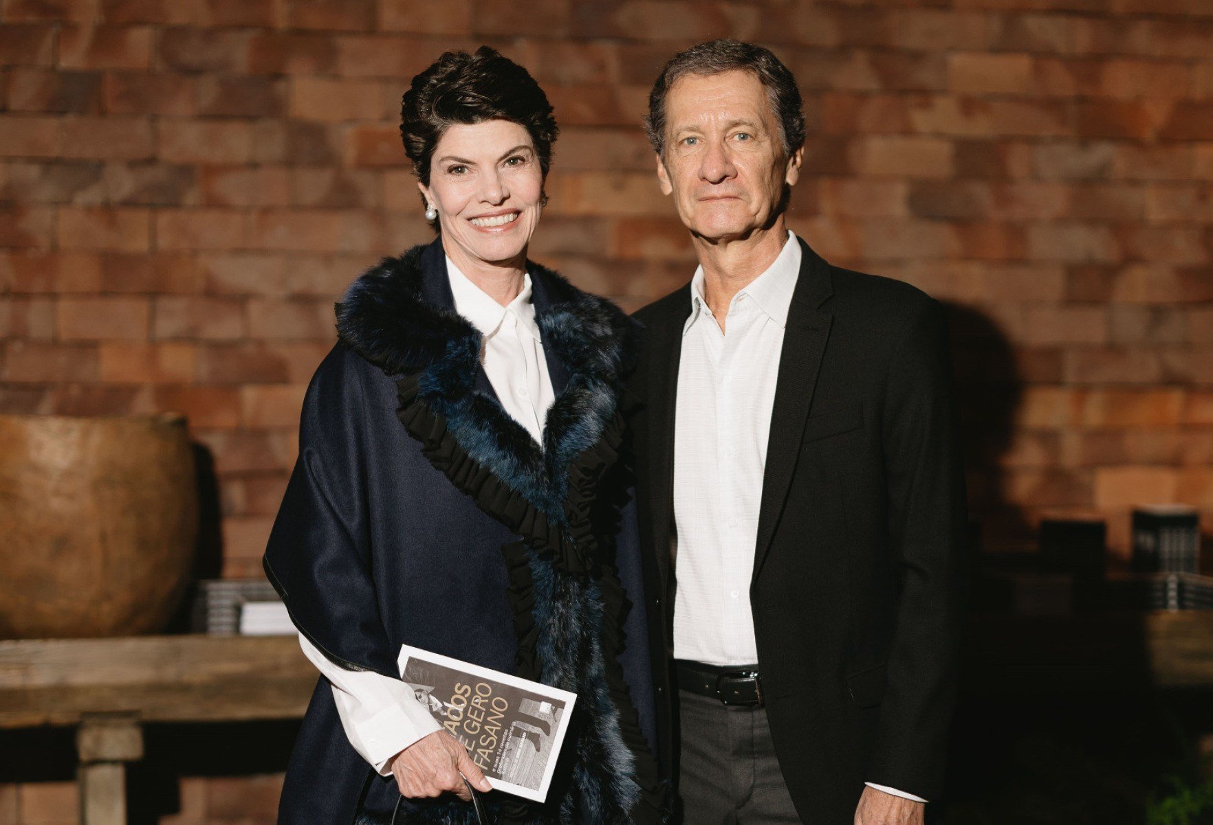 Bernadete e Angelo Mendes na noite de aut&oacute;grafos de Gero Fasano