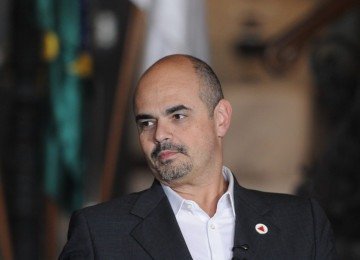 Em agendas em Belo Horizonte, o governador Mateus Sim&otilde;es anunciou a&ccedil;&otilde;es para ampliar o acesso &agrave; tarifa social e reduzir os gastos de fam&iacute;lias mineiras com energia el&eacute;trica -  (crédito: Alexandre Guzanshe/EM/D.A.Press)
