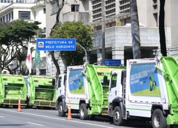 Vários caminhões ficaram estacionados em frente à prefeitura durante a manifestação -  (crédito: Leandro Couri/EM/D,A,Press)