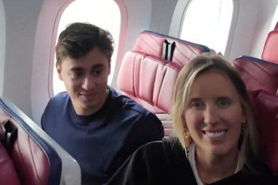 Nikolas e esposa a caminho dos Estados Unidos -  (crédito: X/Reprodução)