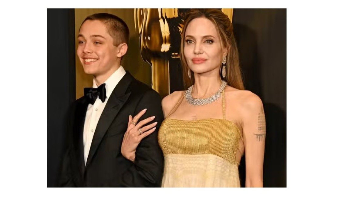 Filho de Angelina Jolie e Brad Pitt retira o sobrenome do pai de diploma