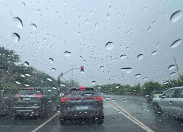 De acordo com o Inmet, as tempestades podem registrar volumes de chuva entre 20 e 30 milímetros por hora -  (crédito: Edésio Ferreira/EM/D.A.Press)