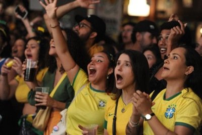 ApÃ³s perÃ­odos de uso intenso da voz, algumas medidas simples podem contribuir para uma recuperaÃ§Ã£o mais rÃ¡pida -  (crédito: Alexandre Guzanshe/EM/D.A. Press)