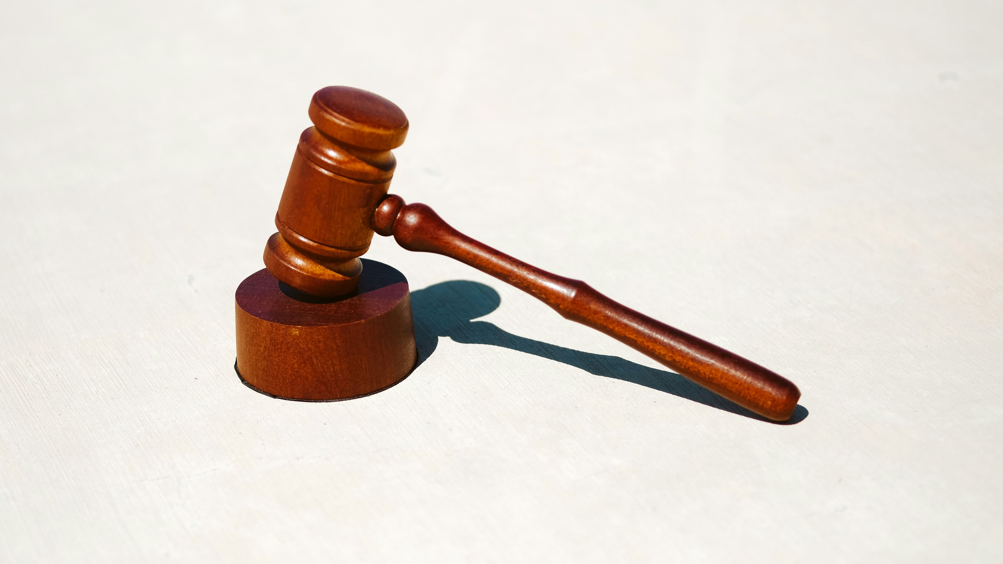 Vazamento de informações: qual a punição para policiais que cometem o crime - Unsplash/ Tingey Injury Law Firm