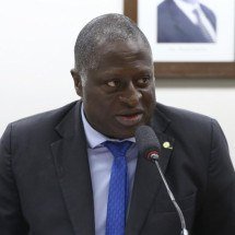 Flávio lança deputado do Rio, amigo de Bolsonaro, ao Senado de Roraima - Vinicius Loures / Câmara dos Deputados