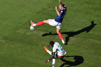 Nem Mbappé, nem Olise: técnico do penta, Felipão se rende a jogador da França