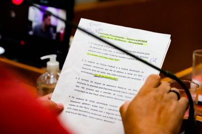 Comissão Processante da CMBH ouviu nesta terça (16/06) advogado que acusa Ganem de fraude eleitoral -  (crédito:  Tatiana Francisca/CMBH)