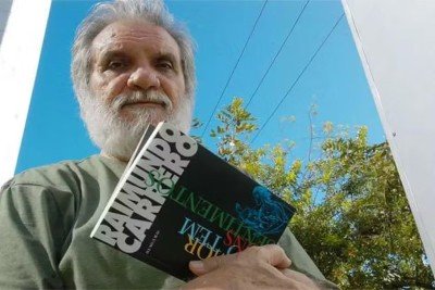 Raimundo Carrero havia retomado recentemente a colaboração com o Diário de Pernambuco por meio da Coluna Diário Cultural -  (crédito: Alexandre Godim/Divulgação)