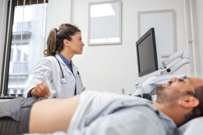 Ultrassonografias e tomografias feitas por outros motivos costumam revelar tumores que o paciente desconhecia -  (crédito: stefamerpik/Magnific)