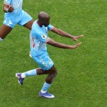 Autor do gol da RD Congo ‘passou o bastão’ para ex-Cruzeiro e trocou rugby por futebol - No Ataque Internacional
