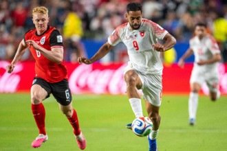 Copa do Mundo: com golaços e gol contra, Áustria vence Jordânia em estreia no Mundial