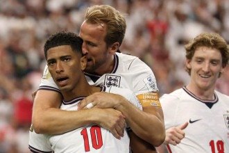 Inglaterra vence Croácia em jogo de seis gols e larga na frente no Grupo L da Copa