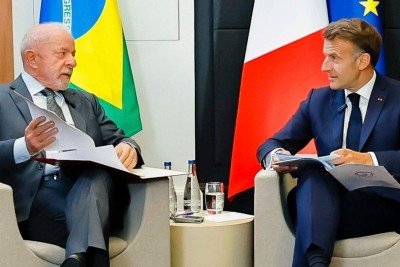 Lula e Macron se encontraram na segunda (15) em Évian-les-Bains, na França, onde se dá a cúpula do G7 -  (crédito: Ricardo Stuckert / PR)