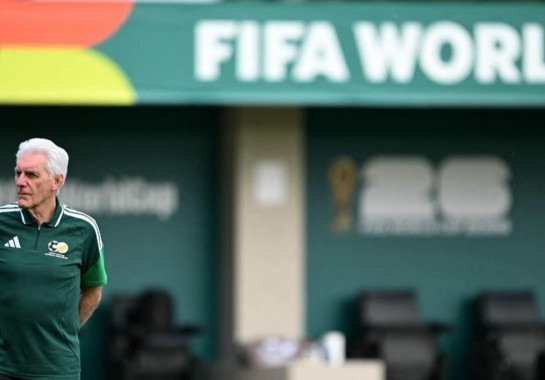 Técnico questiona decisão que pode tirar jogador da Copa: Não teve nem VAR com o Messi