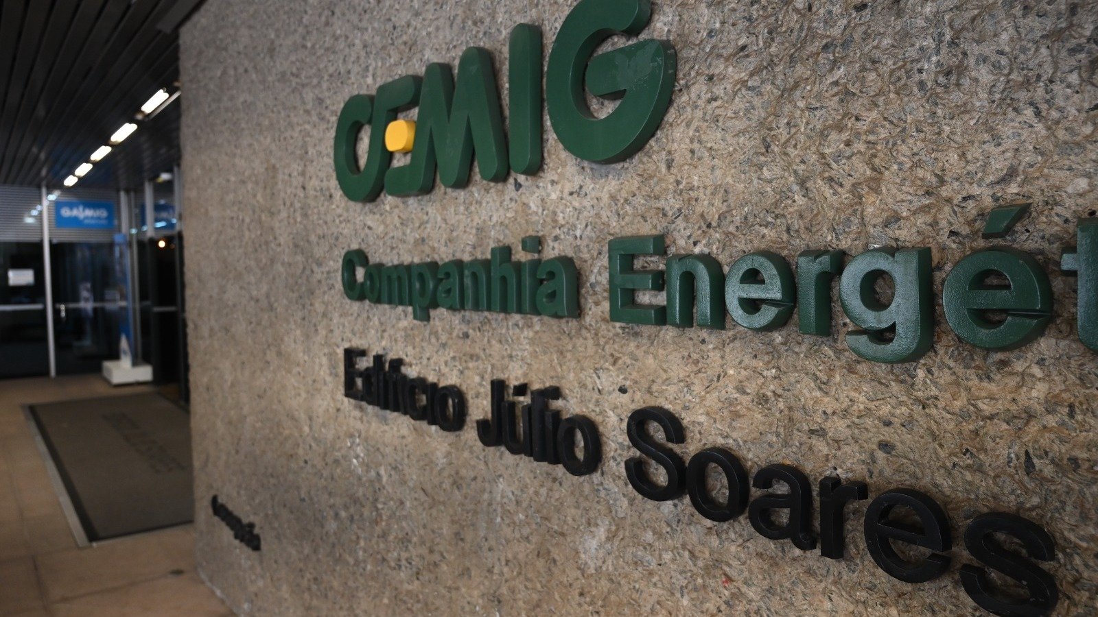 Fachada da Cemig, a Companhia Energ&eacute;tica de Minas Gerais, empresa na mira do governo para privatiza&ccedil;&atilde;o -  (crédito: Leandro Couri/EM/D.A. Press)