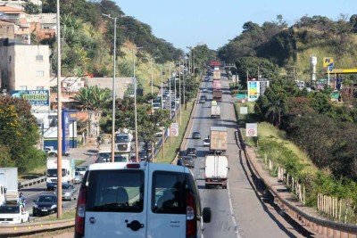 trecho da BR-040, uma das mais movimentadas do estado: concessionária responsável pela via atesta comportamento de risco de motoristas envolvidos em acidentes

 -  (crédito:  Edésio Ferreira/EM/D.A Press)