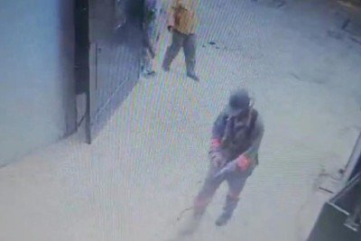 Suspeito vestido de operário atira contra motorista na Savassi -  (crédito: Reprodução)
