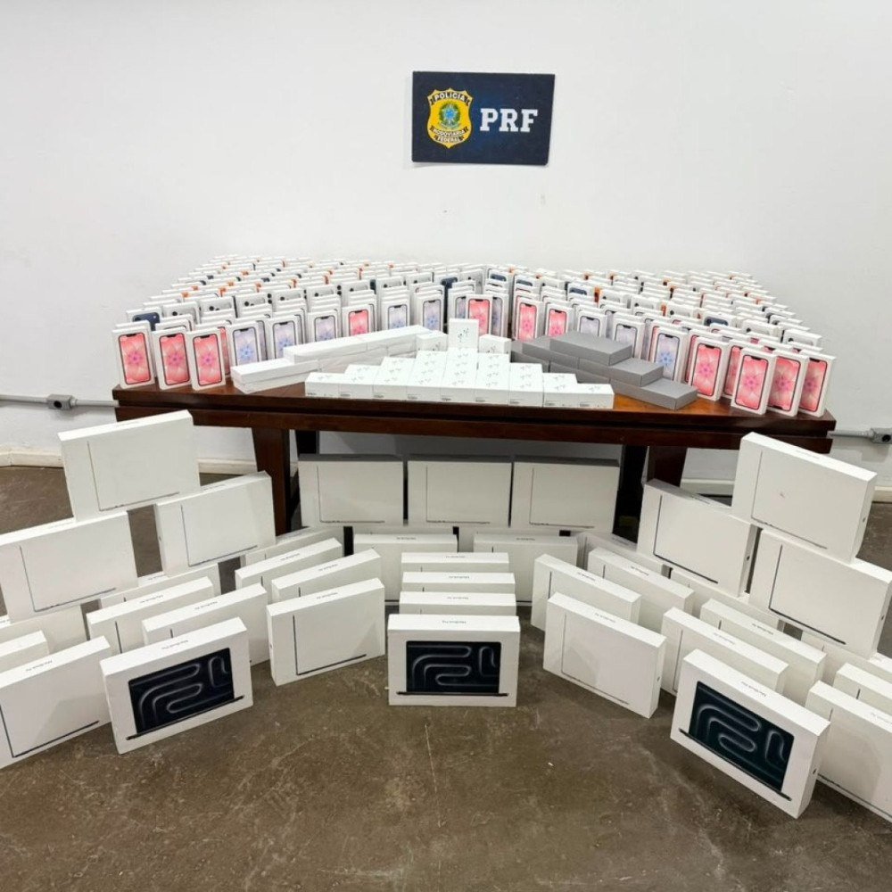 Mais de 200 iPhones são apreendidos na BR-381, em Minas Gerais