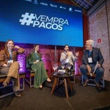 Mulheres avançam e enfrentam desafios no setor financeiro - DINO
