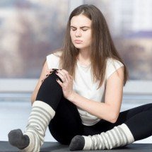 Dor no joelho no frio é normal? O que causa e como lidar com o desconforto - Magnific