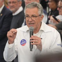 Padilha: Lula investe na saúde de MG, apesar de Zema comer banana com casca - Leandro Couri/EM/D.A.Press
