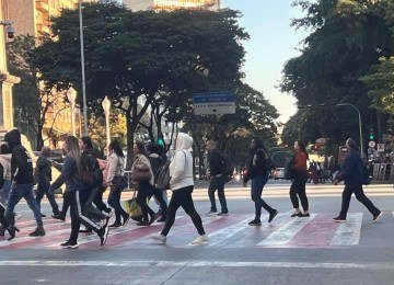 Dia amanheceu gelado em BH, com uma das menores temperaturas e sensação térmica do ano -  (crédito: Edésio Ferreira/ME/DA Press)